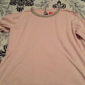 Sweater in good condition! Great beading detail!